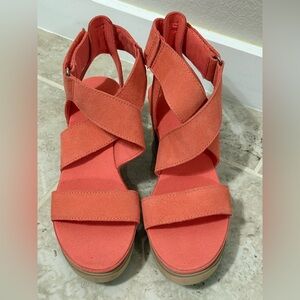 UGG Women's Ileana Ankle Wedge Sandal In Vibrant Coral Color (Size 9).